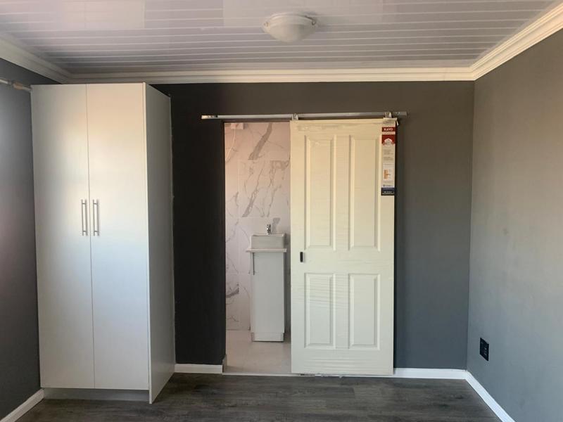 5 Bedroom Property for Sale in Langa Western Cape